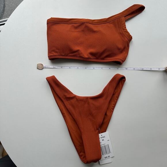 NWT L*Space Amber One-Shoulder Axel & Cabana Bitsy Swimwear Bikini Set Size XS - Picture 3 of 7